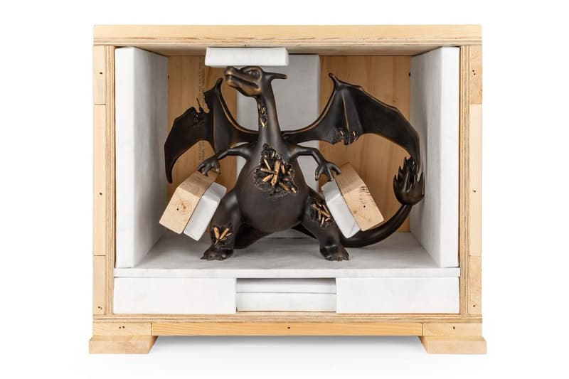 ダニエル・アーシャムがポケモンオマージュの新作チャリザードを公開 Daniel Arsham Pokémon bronze crystalized charizard sculpture relic of kanto cast bronze black oil patina crystals edition of 99 art handling gloves hand signed numbered release info date price