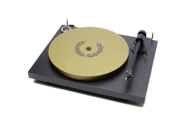 Fred Perry が Pro-Ject Audio Systems とタッグを組んだレコードプレーヤーを発表