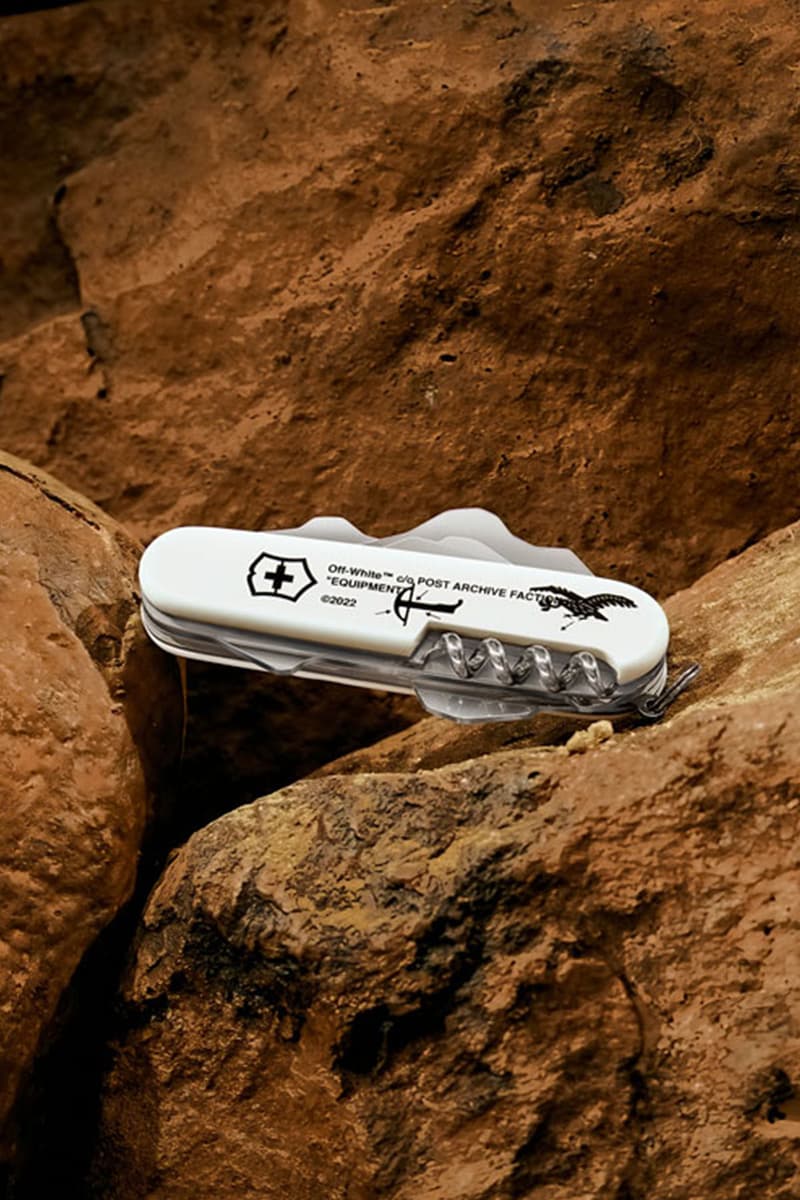 オフホワイトがデザインしたビクトリノックスのアーミーナイフをリリース　Off-White™ Updates Victorinox’s Signature Swiss Army Knife Design 