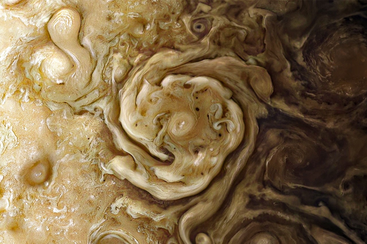 ナサ探査機ジュノーが捉えた木星のクローズアップ写真が美しいと話題に nasa juno Close-up image of Jupiter captured 