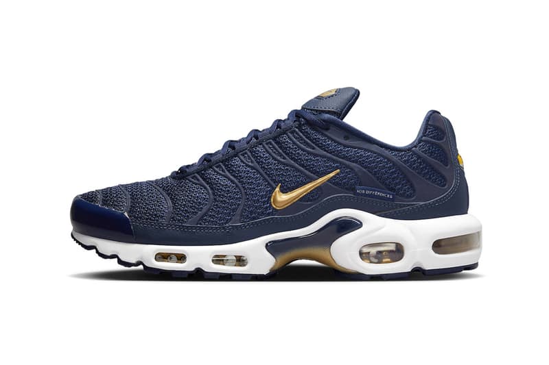 ナイキからフランスサッカー連盟に敬意を表したエアマックスプラスが登場 Nike Air Max Plus Celebrates the Fifa World Cup With "French Football Federation" FB3350-400 soccer 2022 fff paris french team national swoosh