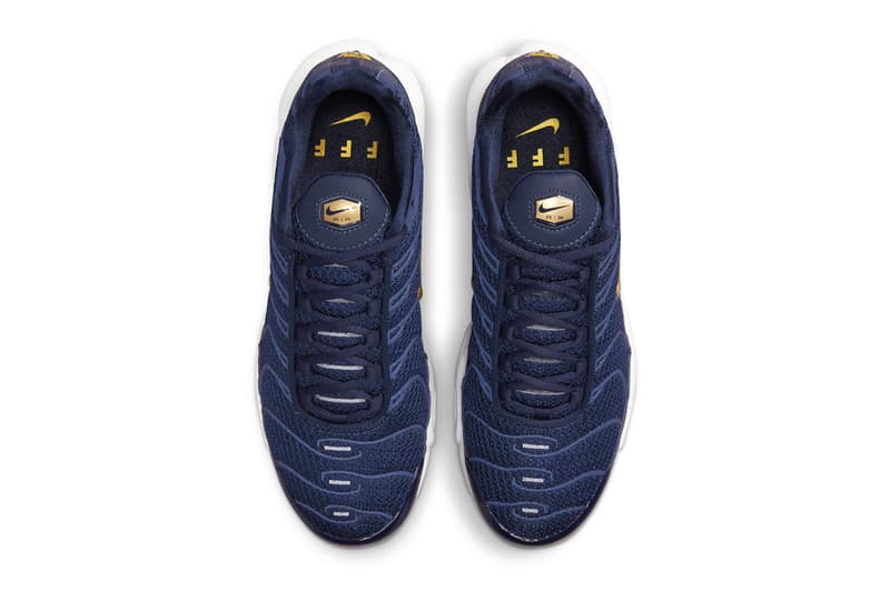 ナイキからフランスサッカー連盟に敬意を表したエアマックスプラスが登場 Nike Air Max Plus Celebrates the Fifa World Cup With "French Football Federation" FB3350-400 soccer 2022 fff paris french team national swoosh