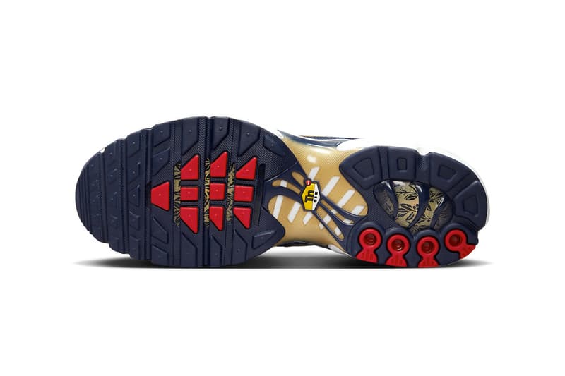 ナイキからフランスサッカー連盟に敬意を表したエアマックスプラスが登場 Nike Air Max Plus Celebrates the Fifa World Cup With "French Football Federation" FB3350-400 soccer 2022 fff paris french team national swoosh