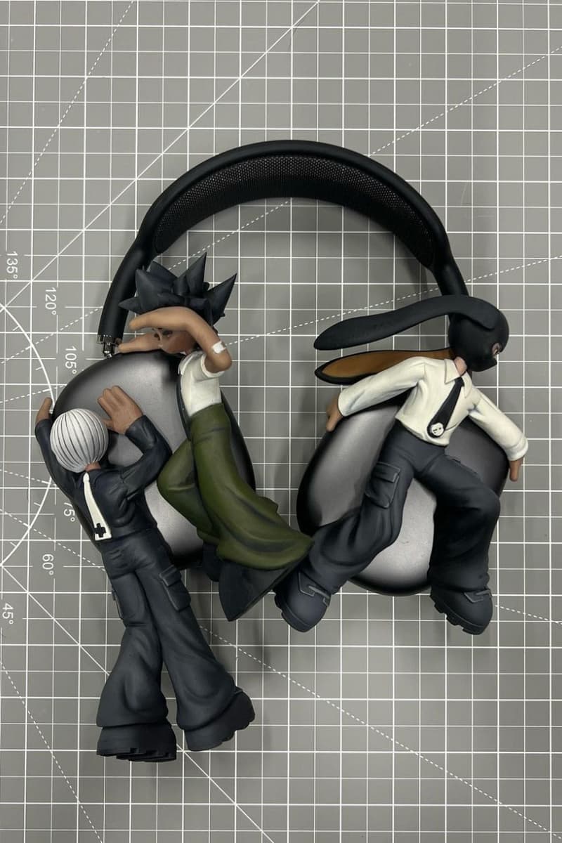 香港とロシアの気鋭アーティストがカスタムしたアップルエアポッツマックスを公開 offgod yalocaloffgod bandage boy drew air pods max solution glebkostinsolutions nobody bunny boy