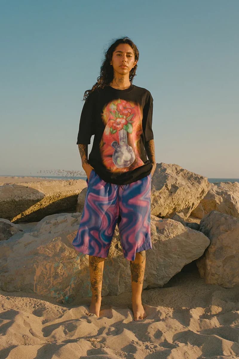 ステューシーとドリス・ヴァン・ノッテンによるコラボコレクションのルックが公開 Stussy Dries Van Noten Holiday 22 Collection Collaboration Streetwear Fashion Style Dover Street Market Beach Abstract 