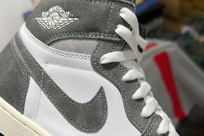 ジョーダンブランドからエアジョーダン 1のヴィンテージ感のある新作 "ウォッシュドブラック"が登場 air michael jordan brand 1 high og washed black fire red light smoke grey sail DZ5485 051 official release date info photos price store list buying guide