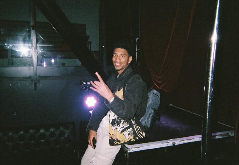 Back To Film : エーウィッチとルビーローズによる2マンライブの舞台裏 back to film awich rubi rose