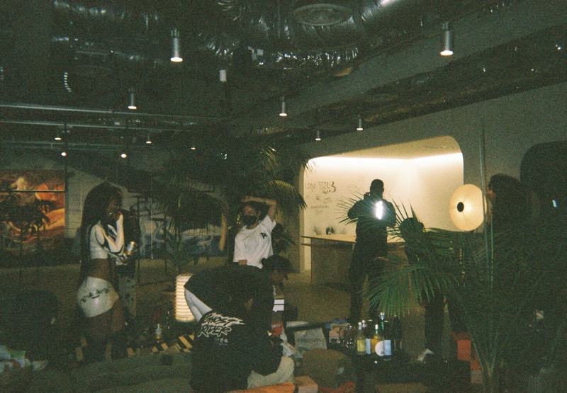 Back To Film : エーウィッチとルビーローズによる2マンライブの舞台裏 back to film awich rubi rose