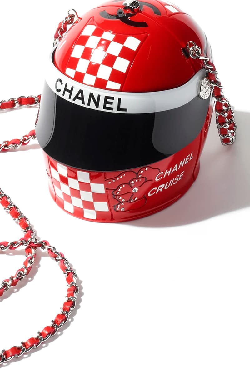 シャネル 2023年リゾートコレクションよりユニークな3つのバッグが登場 Chanel Minaudiere Bag Collection Racing Bike Helmet Slot Machine Sphere Resin Diamanté Silver-Tone Metal Imitation Pearl Virginie Viard