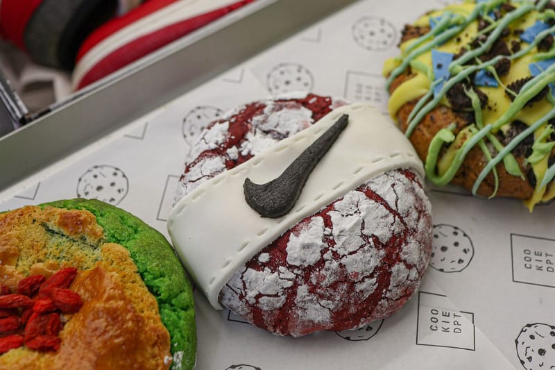 香港の Cookie DPT と Sneaker Surge が Nike スニーカーに着想したクッキーボックスを発売