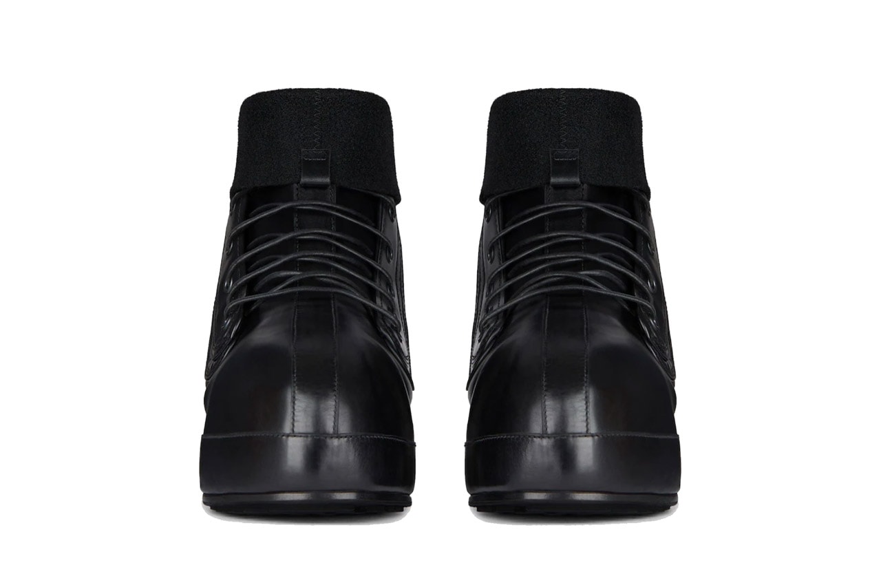 ジバンシィと(B).STROYがオールブラック仕様のレースアップブーツをリリース Givenchy Taps (B).STROY for Winter-Ready Leather Ankle Boots 