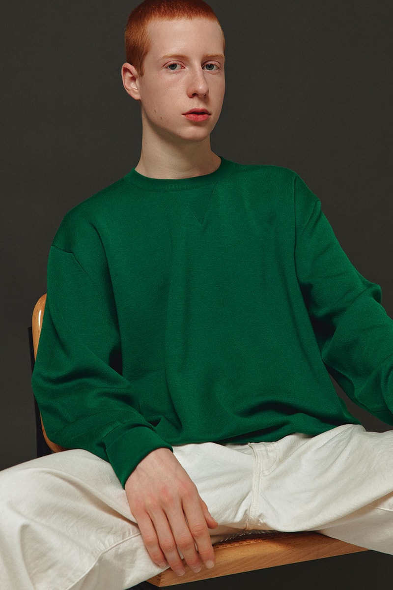 キャプテン サンシャイン x ジョン スメドレーからオリジナルのニットスウェットが登場 KAPTAIN SUNSHINE John Smedley Collabo Item 1980 Double V Pullover New Color Release Info