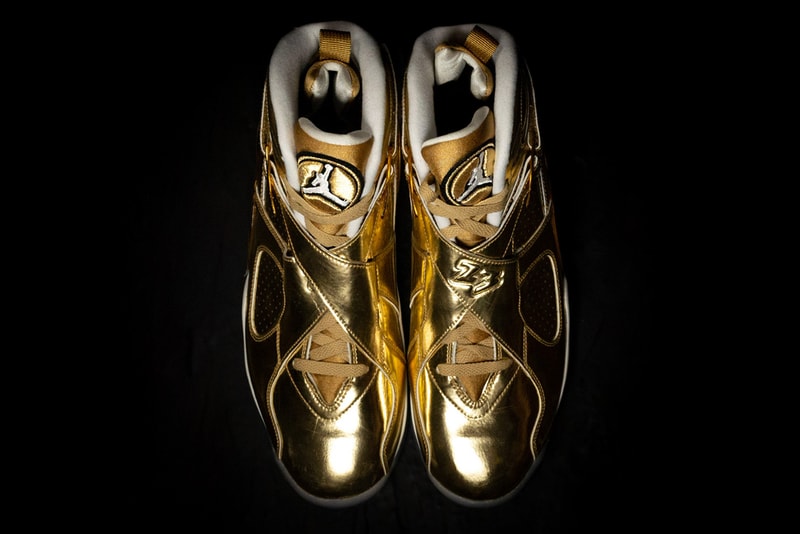 ドレイクが手掛けるOVOxエアジョーダン 8の新作コラボモデルをチェック OVO Air Jordan 8 Golden Sample Drake Photos Info release date  store list buying guide price unreleased