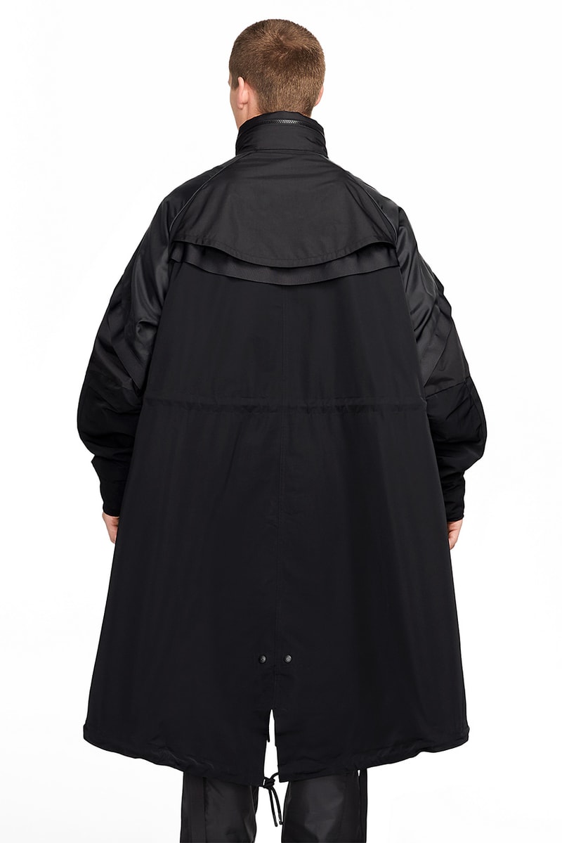 サカイ x ナイキによる2022年秋冬シーズンの最新アパレルコレクションをチェック sacai nike trench jacket cargo pants hooded jacket hoodie tee chitose abe release date info store list buying guide photos price 