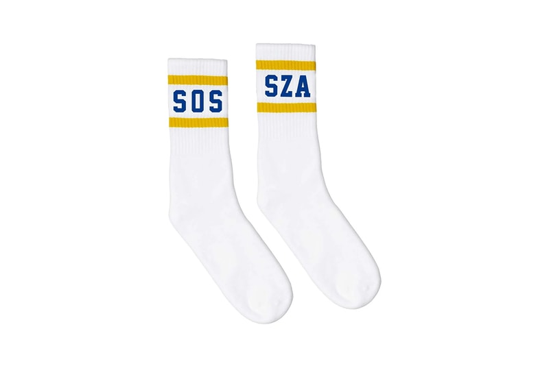 アメリカ出身のR&Bシンガー シザが最新アルバム『SOS』発売を記念したコレクションをリリース sza sos merch album jacket hoodie jersey tee bandana mug socks trucker hat release date info store list buying guide photos price tde