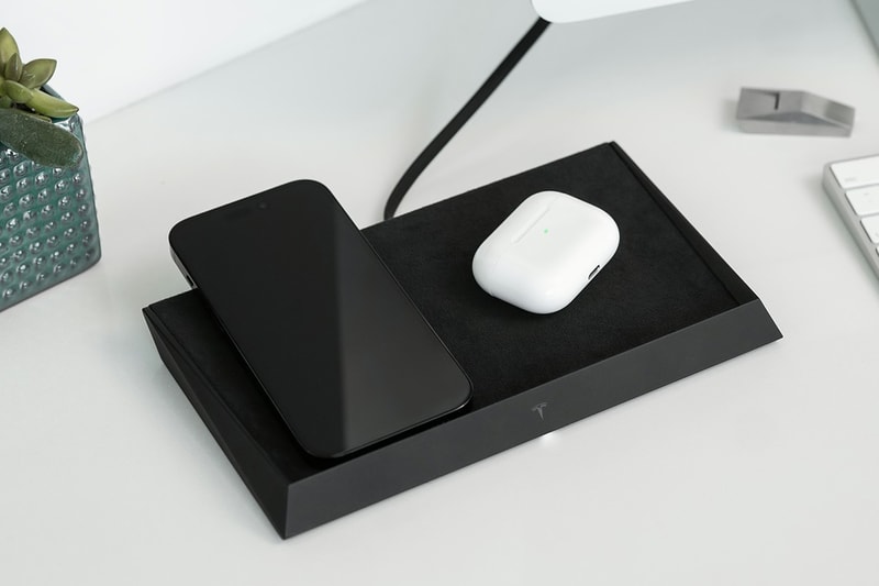 テスラからサイバートラックにインスパイアされたワイヤレス充電機が登場 Tesla Releases $300 USD Wireless Charging Platform