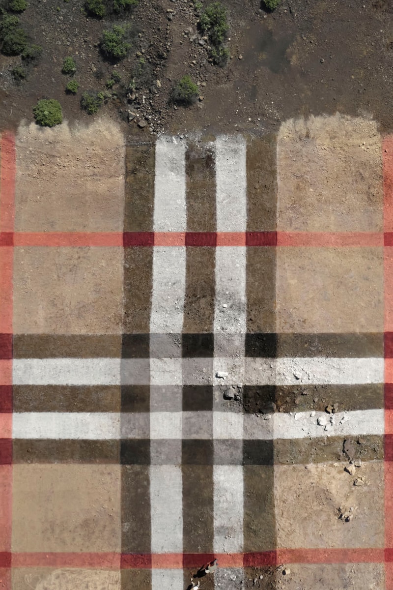 バーバリーランドスケープシリーズの最新作が発表 Burberry Plants Its Quintessential Check in Heritage-Inspired Locations Across the Globe
