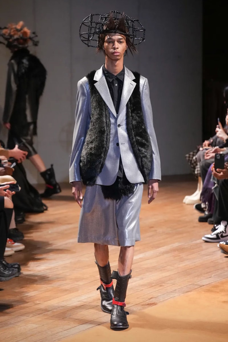 コム デ ギャルソン・オム プリュス 2023年秋冬コレクション COMME des GARÇONS HOMME PLUS FW23 Relies on Deconstruction and Reconstruction Unconventional cuts turn formalwear avant-garde.