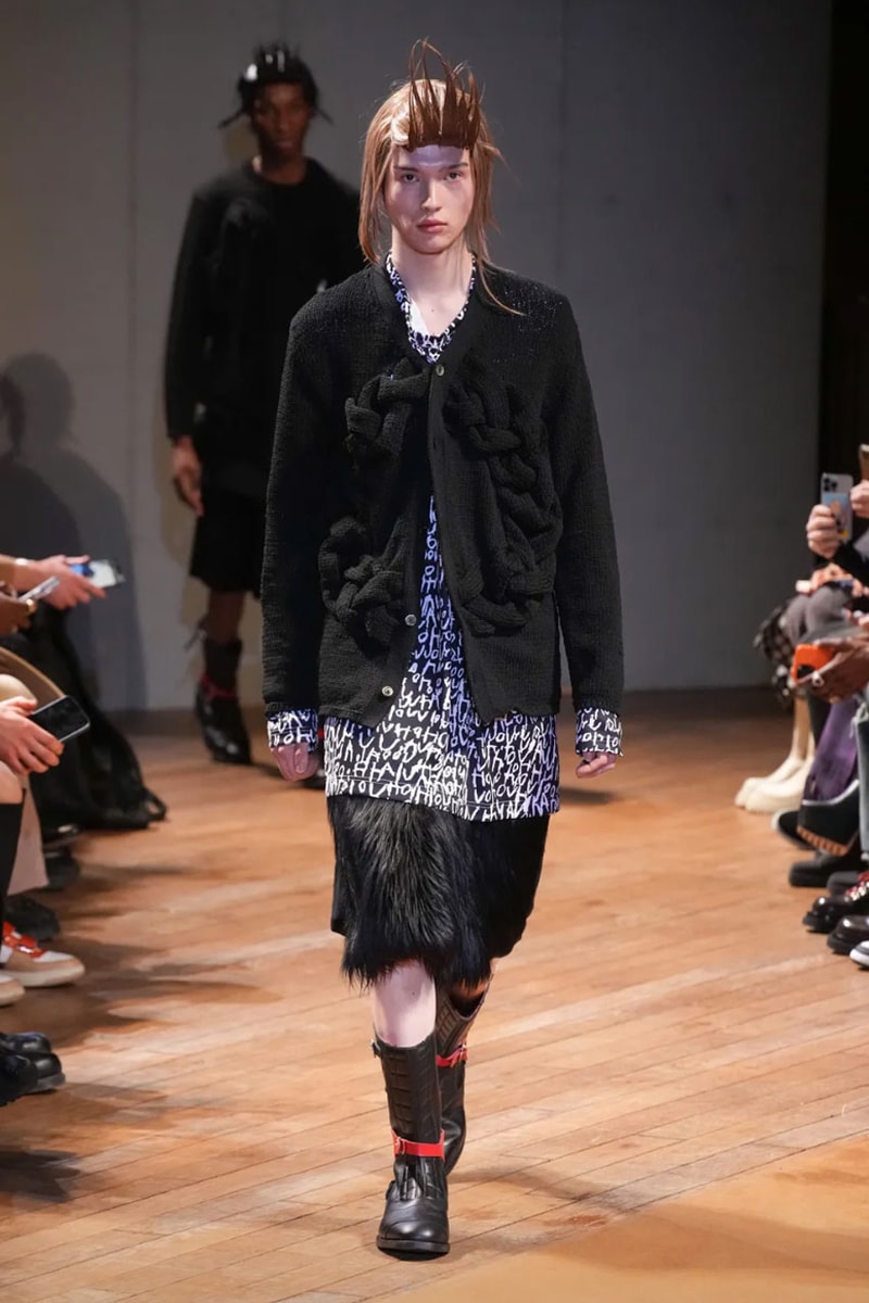 コム デ ギャルソン・オム プリュス 2023年秋冬コレクション COMME des GARÇONS HOMME PLUS FW23 Relies on Deconstruction and Reconstruction Unconventional cuts turn formalwear avant-garde.