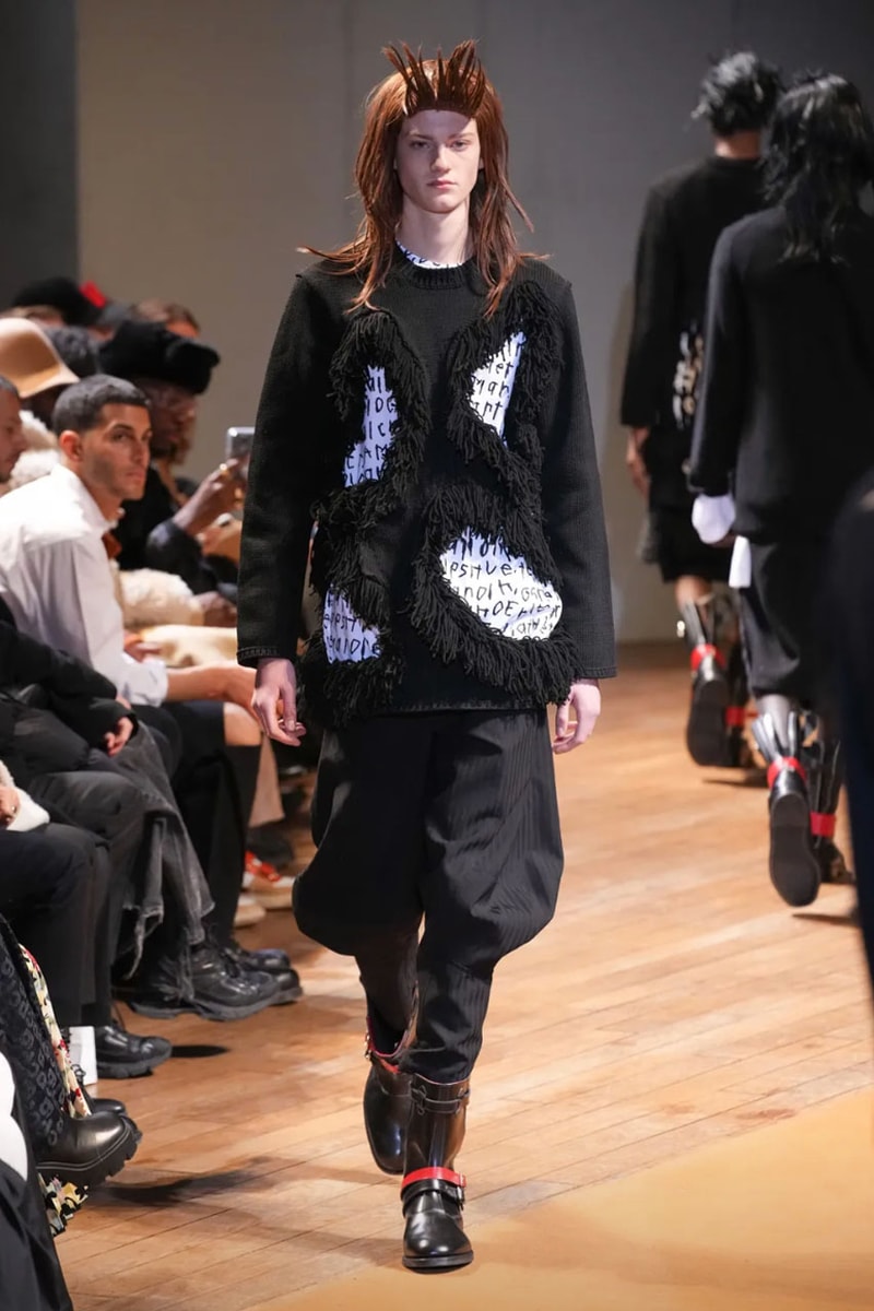 コム デ ギャルソン・オム プリュス 2023年秋冬コレクション COMME des GARÇONS HOMME PLUS FW23 Relies on Deconstruction and Reconstruction Unconventional cuts turn formalwear avant-garde.