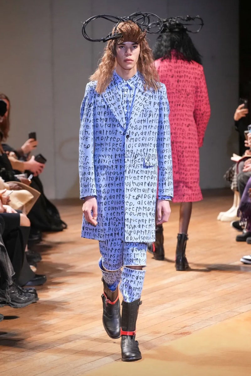 コム デ ギャルソン・オム プリュス 2023年秋冬コレクション COMME des GARÇONS HOMME PLUS FW23 Relies on Deconstruction and Reconstruction Unconventional cuts turn formalwear avant-garde.