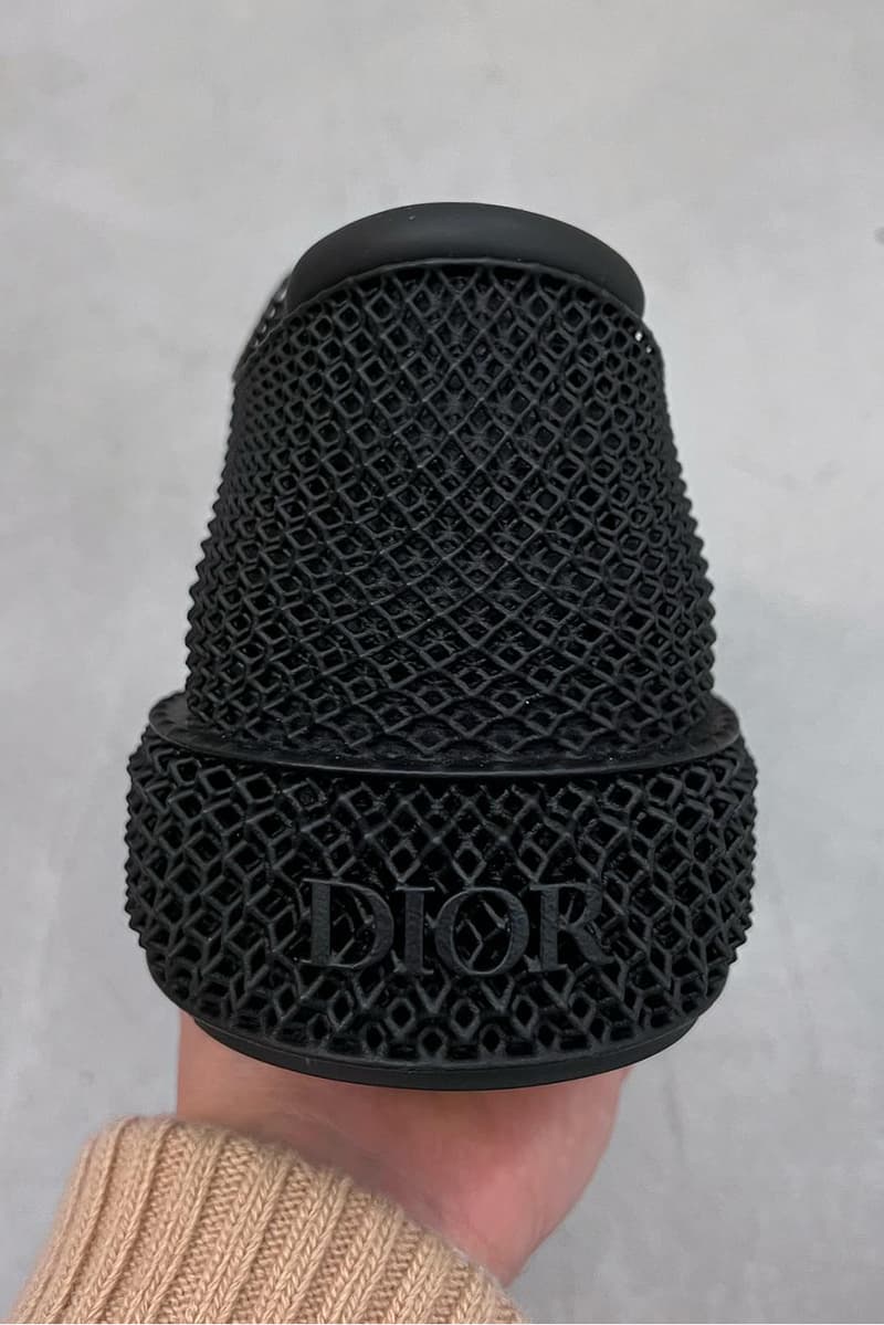 ディオールが3Dプリンターを用いて制作した新作ブーツをお披露目 Thibo Denis dior men winter 2023 collection grid weave black leather release info closer look