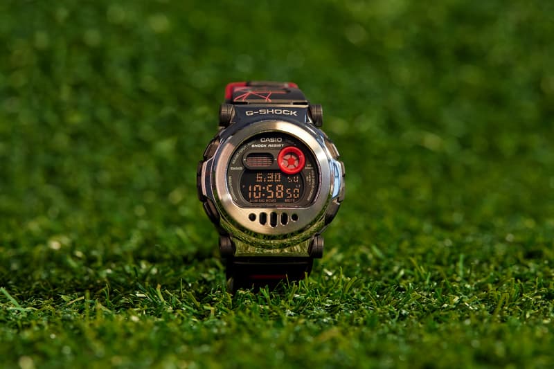 ジーショックから人気モデル DW-001 をリニューアルした最新コレクションが登場　G-SHOCK All-New G-B001 Models Double Bezel Stainless Steel Detachable Urethane Carbon Core Guard 