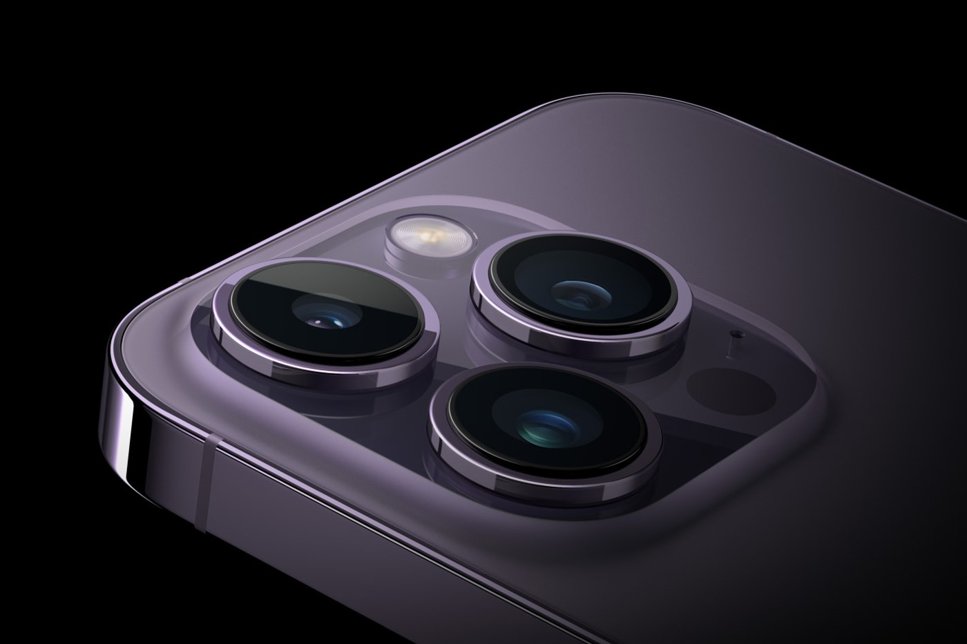 2024年秋登場予定のアイフォーン16プロシリーズはペリスコープ望遠レンズを搭載か iPhone 16 equipped with a periscope telephoto lens for both Pro and Pro Max