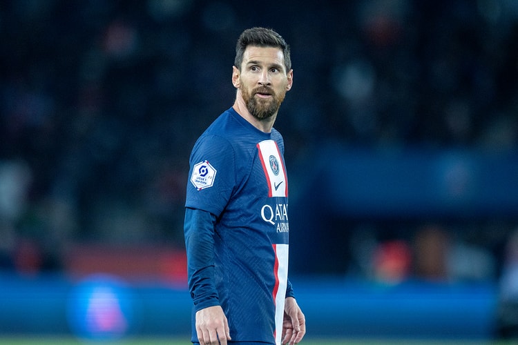 ワールドカップ後にリオネル・メッシの着用した PSG ユニフォームが600万円以上で落札
