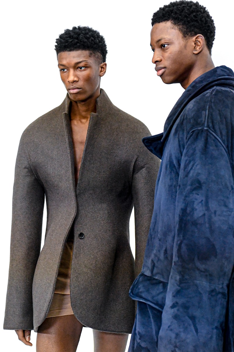 ロエベ 2023年秋冬メンズコレクション LOEWE Fall/Winter 2023 Paris Fashion Week FW23 PFW Jonathan Anderson Julien Nguyen Runway Show Collection Men's