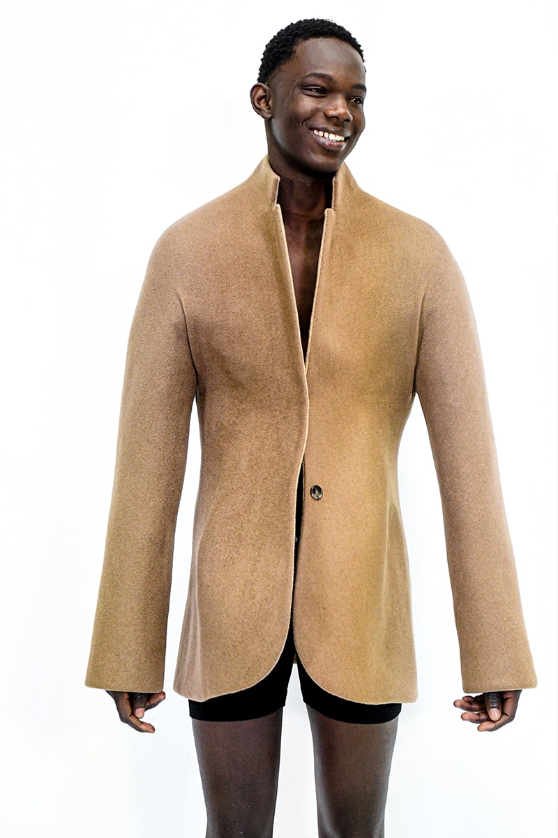 ロエベ 2023年秋冬メンズコレクション LOEWE Fall/Winter 2023 Paris Fashion Week FW23 PFW Jonathan Anderson Julien Nguyen Runway Show Collection Men's