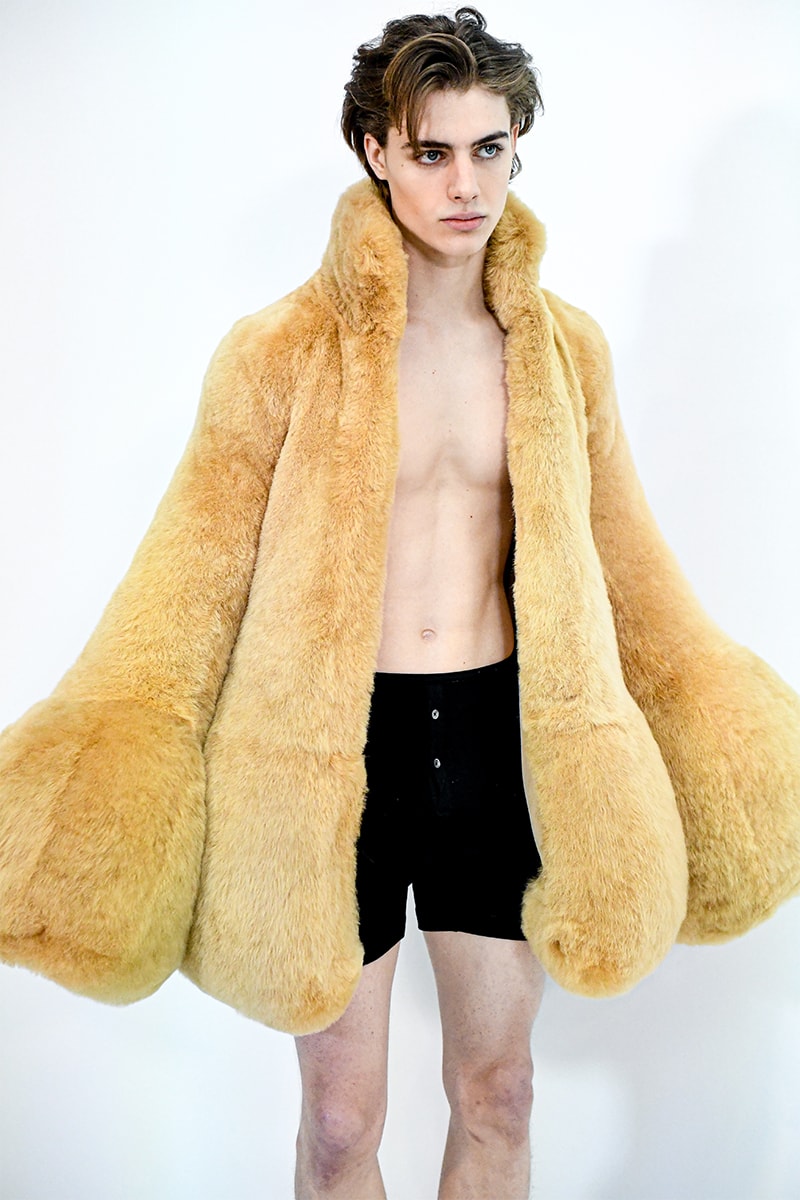 ロエベ 2023年秋冬メンズコレクション LOEWE Fall/Winter 2023 Paris Fashion Week FW23 PFW Jonathan Anderson Julien Nguyen Runway Show Collection Men's