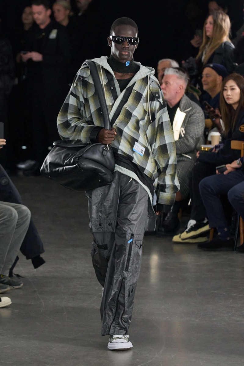 メゾン ミハラヤスヒロ 2023年秋冬コレクション Maison Mihara Yasuhiro FW23 “Imitation Complex” Collection Runway Paris Fashion Week Men's