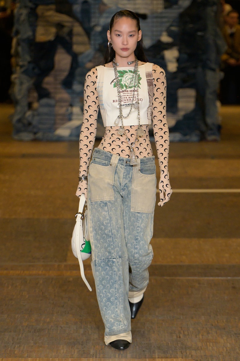 マリーン セル 2023年秋冬コレクション Marine Serre FW23 "Rising Shelter" Paris Fashion Week moon symbol optimism dystopian future noaj cyrus grande halle de la villette