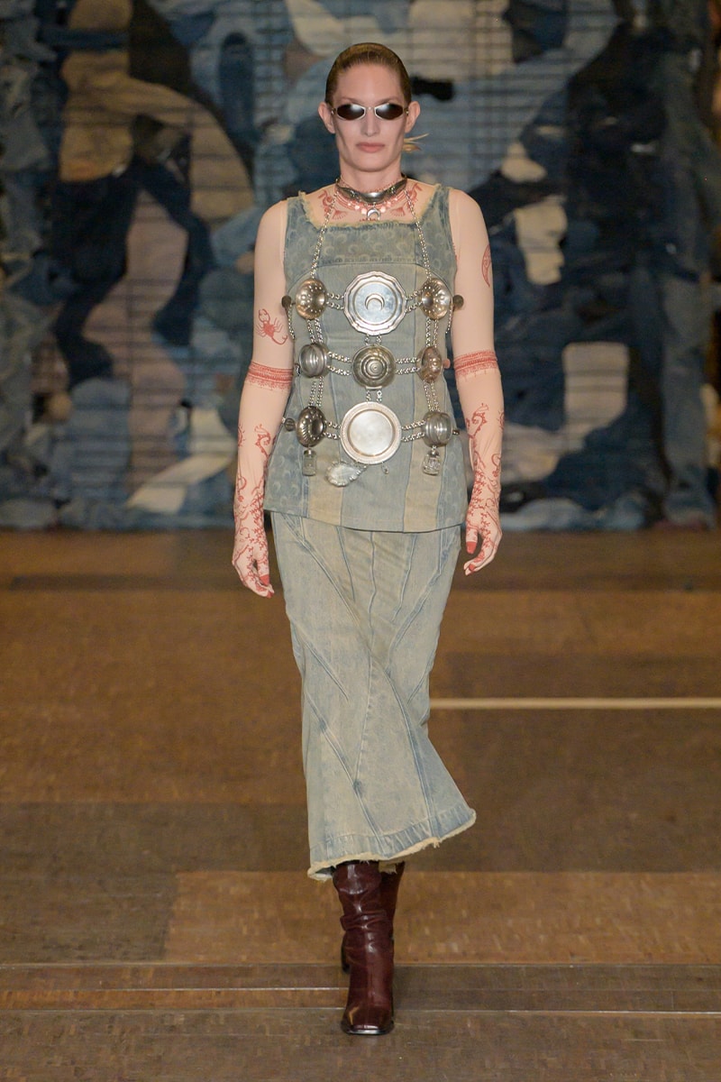 マリーン セル 2023年秋冬コレクション Marine Serre FW23 "Rising Shelter" Paris Fashion Week moon symbol optimism dystopian future noaj cyrus grande halle de la villette