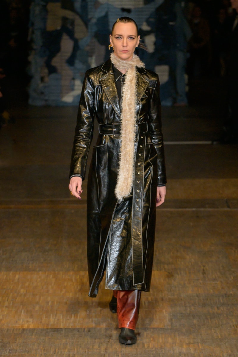 マリーン セル 2023年秋冬コレクション Marine Serre FW23 "Rising Shelter" Paris Fashion Week moon symbol optimism dystopian future noaj cyrus grande halle de la villette