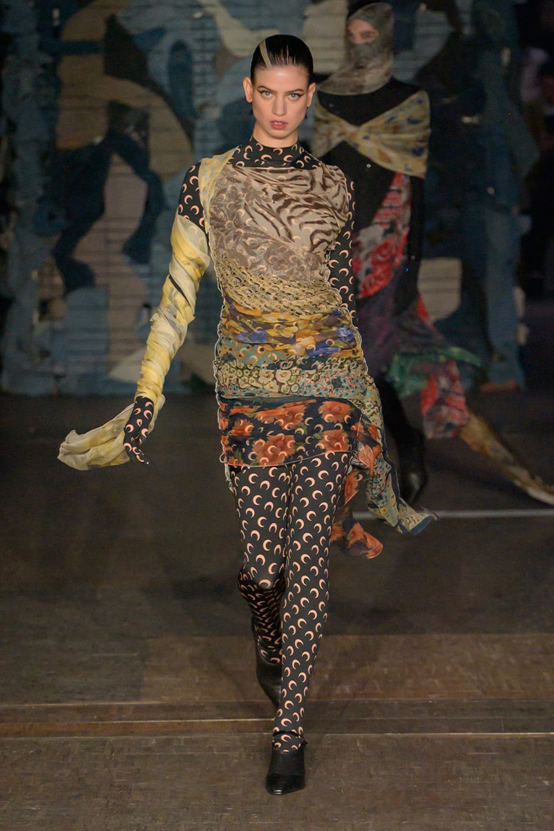 マリーン セル 2023年秋冬コレクション Marine Serre FW23 "Rising Shelter" Paris Fashion Week moon symbol optimism dystopian future noaj cyrus grande halle de la villette