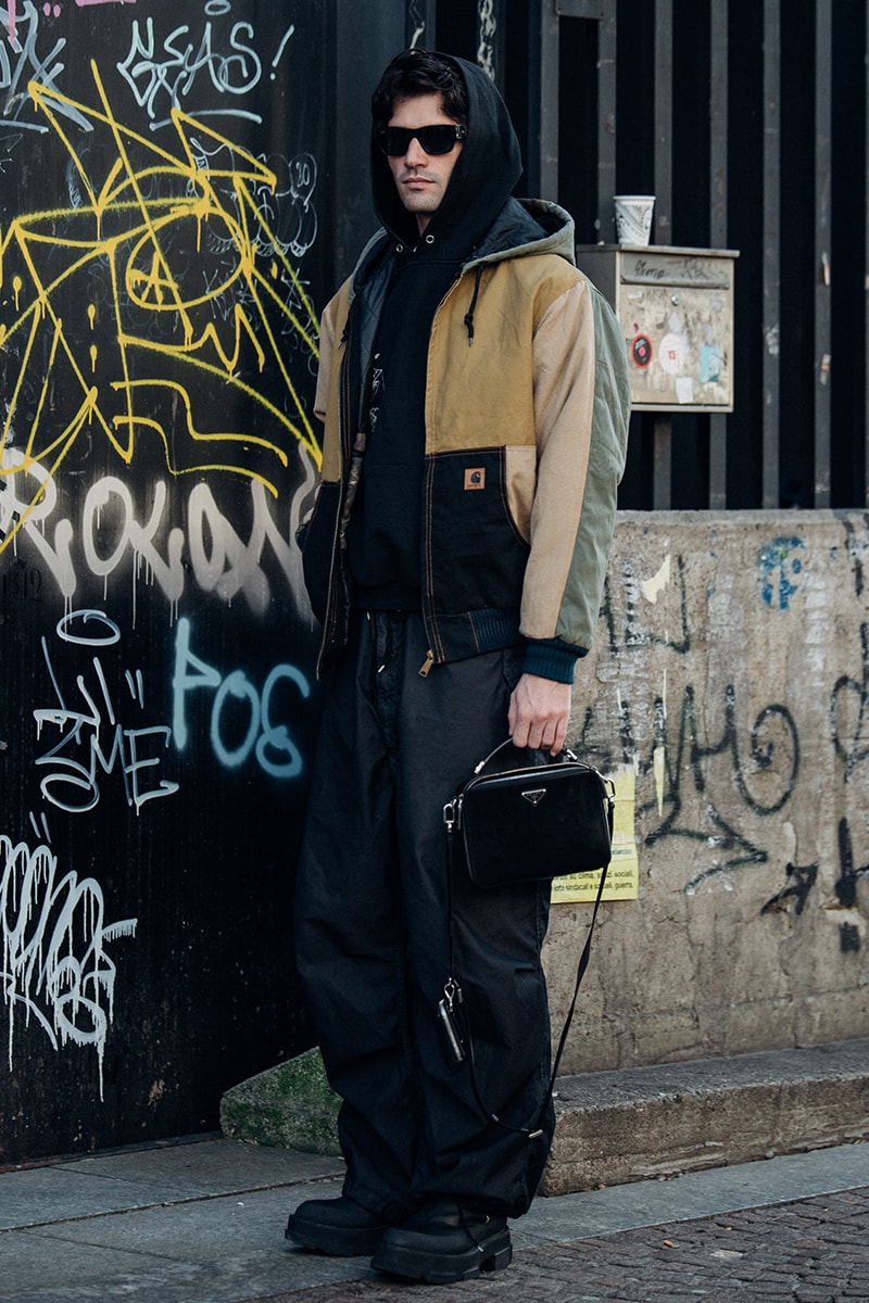 Streetstyle：ミラノ・ファッションウィーク2023年秋冬 Wild Colors and Audacious Patterns Dazzle Mens Milan Fashion Week FW23 Street Style fall winter 2023 fendi gucci adidas baguette kim jones prada raf simons charles jeffrey loverboy milanese etro charles jeffrey loverboy