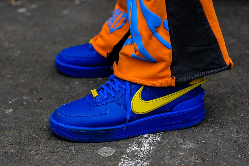 2023年秋冬パリ・ファッションウィーク・メンズにおけるフットウェアのトレンドをチェック Here are the Biggest Street Style Footwear Trends at Men's Paris Fashion Week FW23 Nike collaborations reigned supreme this season.