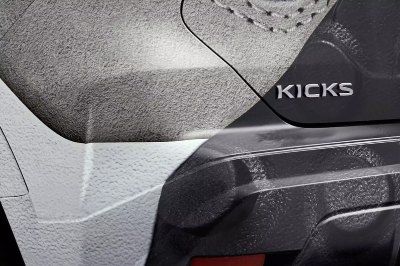 ニューバランスと日産が世界に1台だけの“走行できるスニーカー”を共同製作 New Balance Nissan Collaboration Car 327 Shoe Trainer Japan Shoes Footwear Fashion Automotive Conceptual Car 