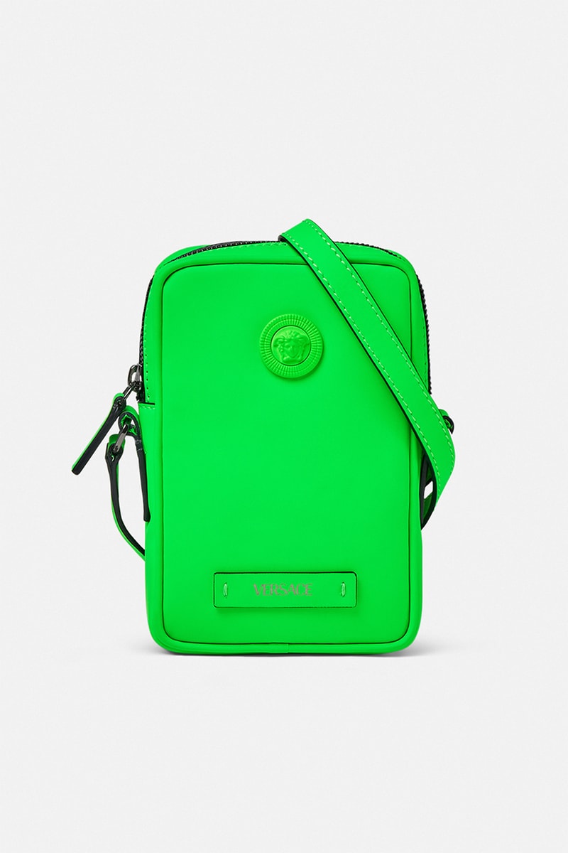 ヴェルサーチェのアクセサリーライン メドゥーサ ビギーの2023年リゾートコレクションが到着 Versace Medusa Biggie 2023 resort collection release info