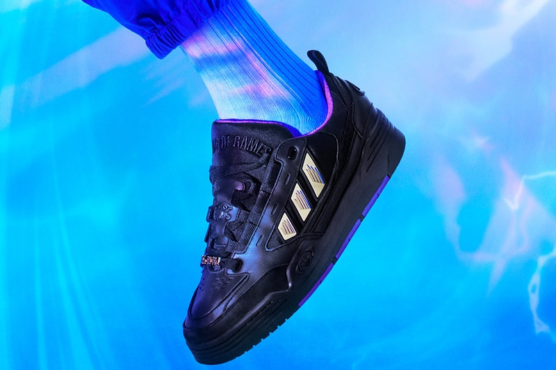 アディダス オリジナルスから『遊☆戯☆王』との新作コラボ  ADI2000 が到着 'Yu-Gi-Oh!' Reprises Partnership With adidas for a Yami Yugi-Inspired Adi2000 Collab Each pair is packaged with Millennium Item lace jewels, Exodia hangtags and a co-branded Dark Magician card.