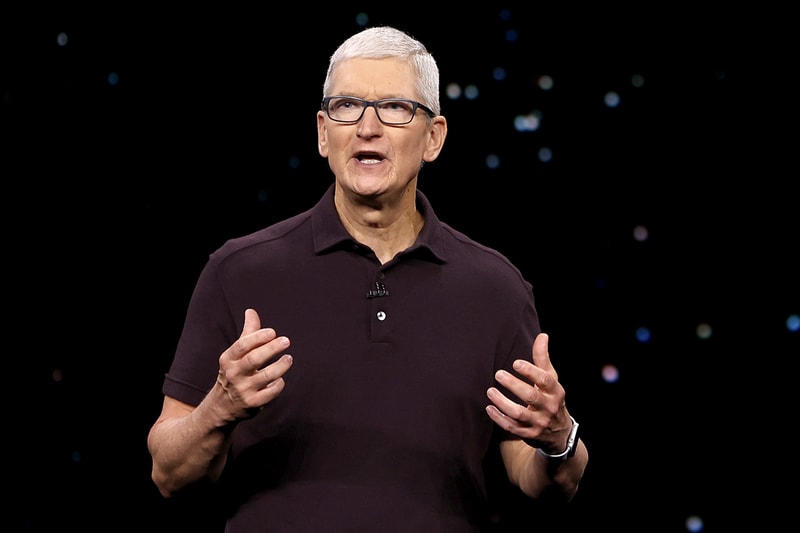 ティム・クックが iPhone 史上最も高価な最上位モデル Ultra の登場を示唆？ Apple Tim cook Talks Up High-End iPhones in Sign Ultra Model May Be Coming