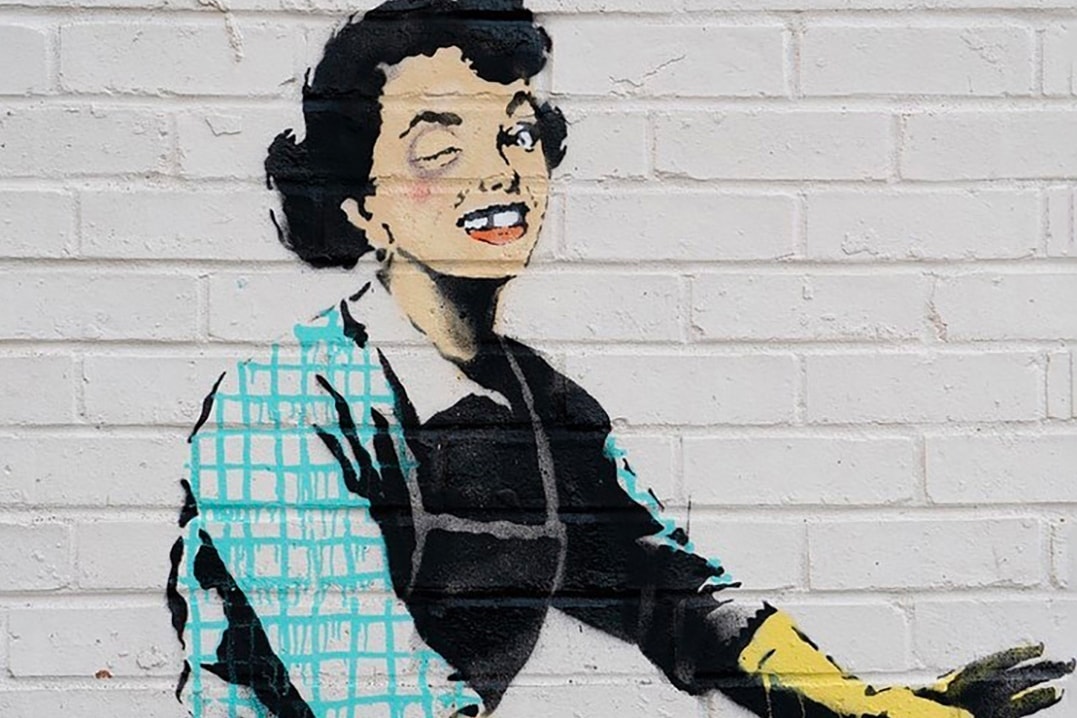 バンクシー Banksy が家庭内暴力の問題にフォーカスした最新作をバレンタインデーに公開