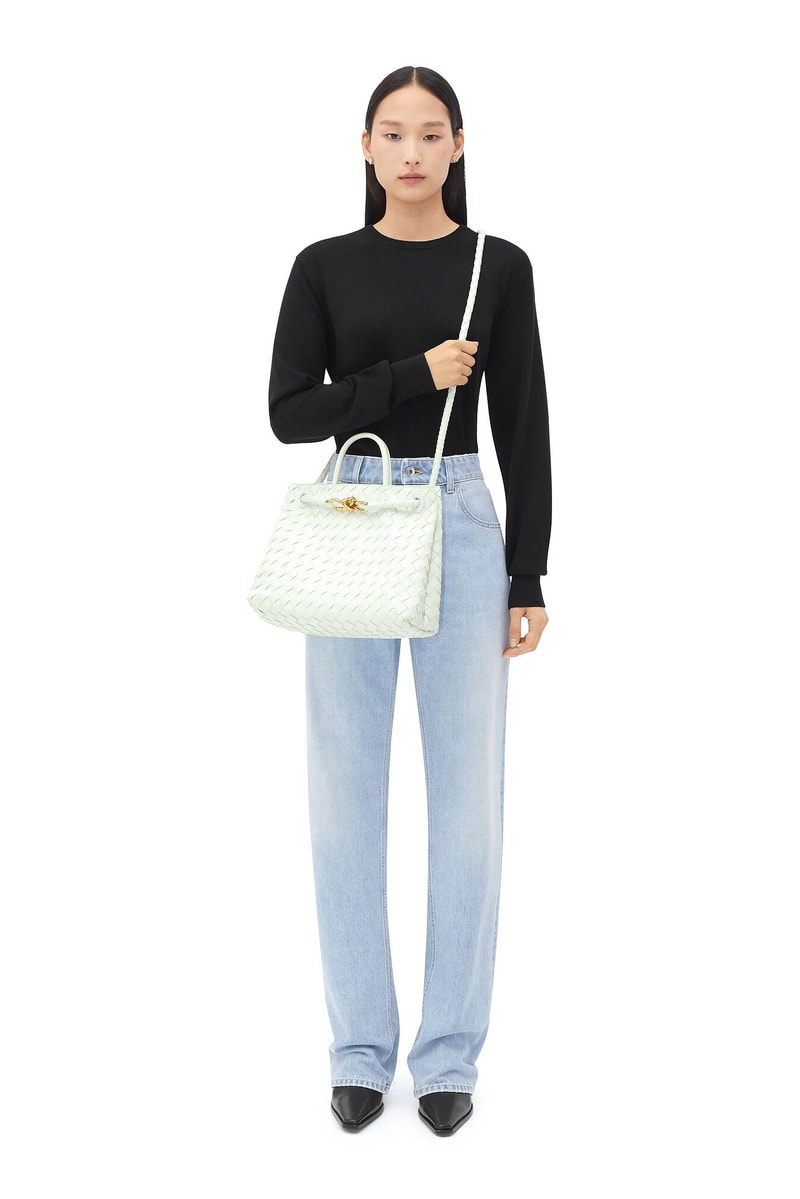 ボッテガヴェネタから新作バッグ アンディアーモが発売 Bottega Veneta Andiamo Bag Summer 2023 Matthieu Blazy Bags Accessories Intrecciato Weave Daniel Lee $7900 USD