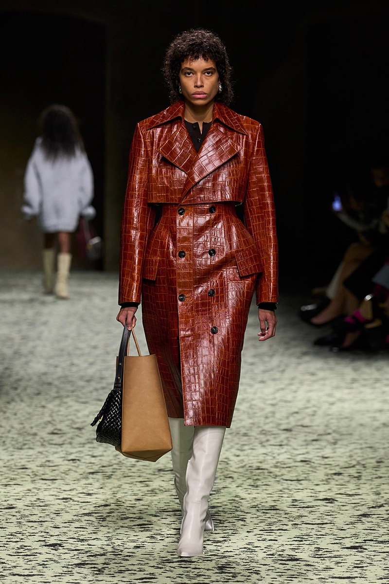 ボッテガヴェネタ 2023年ウィンターコレクション Bottega Veneta Fall Winter 2023 Milan Fashion Week Runways Collection FW23 Matthieu Blazy Mens Womens