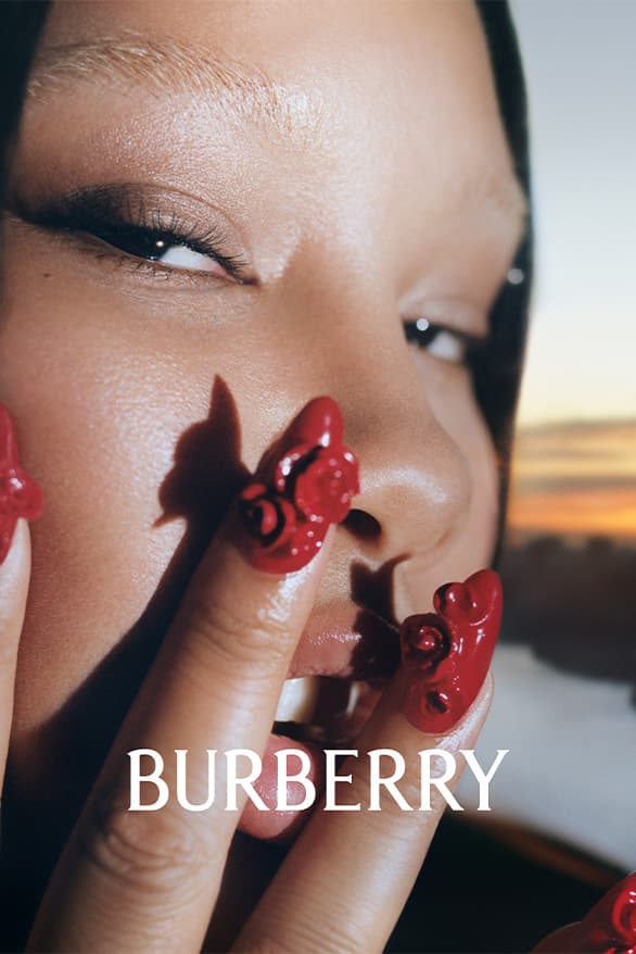 バーバリー Burberry がダニエル・リー体制下の新ロゴ & キャンペーンビジュアルを発表