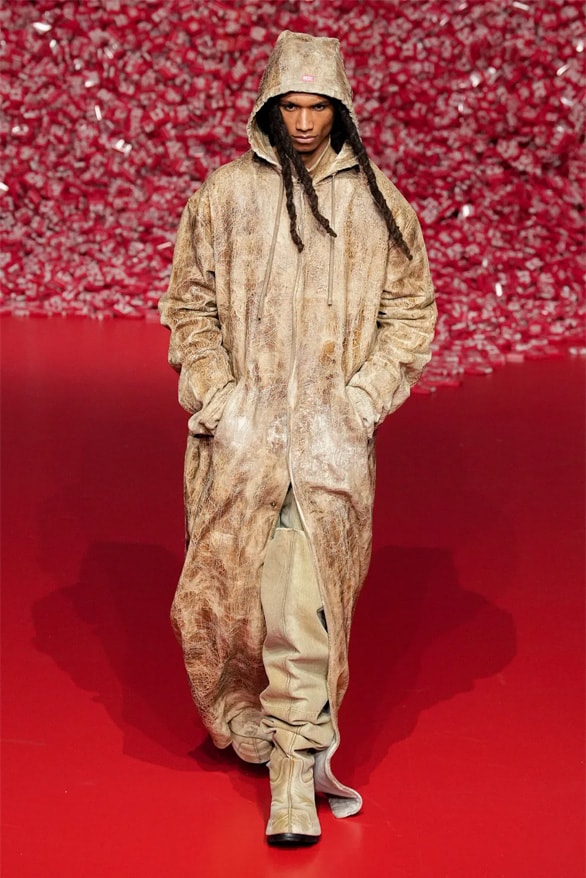 ディーゼル2023年秋冬コレクション Diesel Fall Winter 2023 Milan Fashion Week mfw fw23 glenn Martens womenswear menswear denim runway show