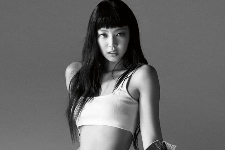BLACKPINK の JENNIE が Calvin Klein 2023年春夏キャンペーンに登場