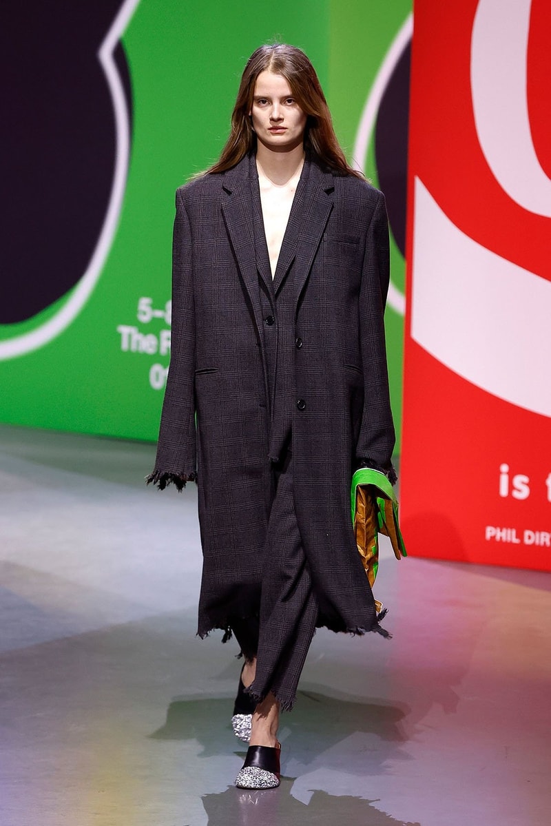 JWアンダーソン 2023年秋冬ウィメンズコレクション JW Anderson Fall Winter 2023 London Fashion Week FW23 Runway Show Jonathan Anderson michael clark company 